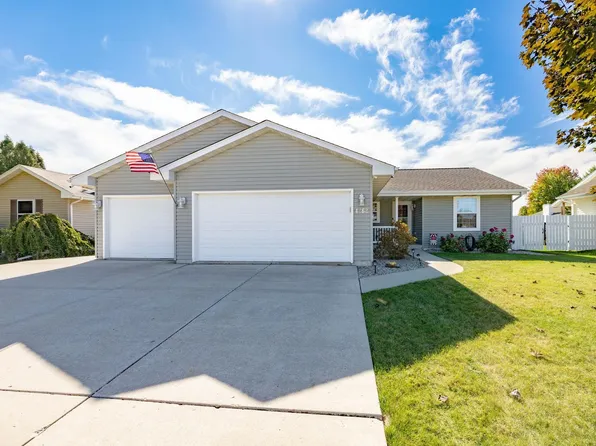 4262 Baybrook Dr, Janesville, WI 53546