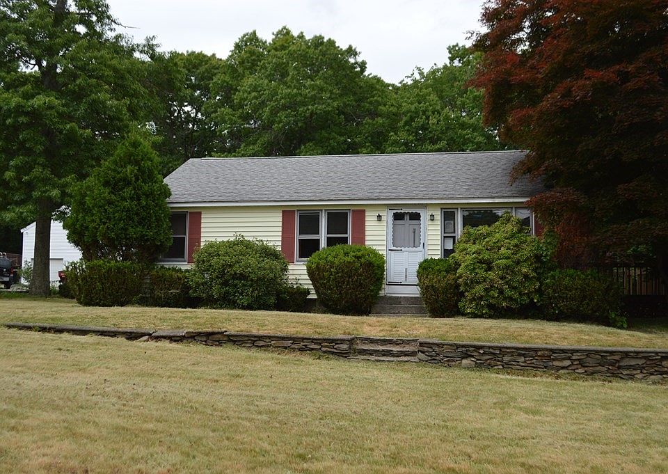 1234 Main St, Dighton, MA 02715 Zillow