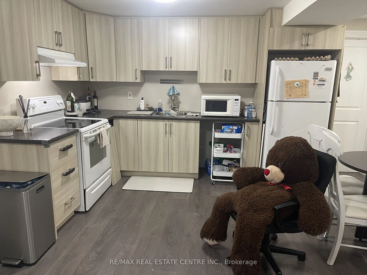 2 bed, $1,800 — Photo 4