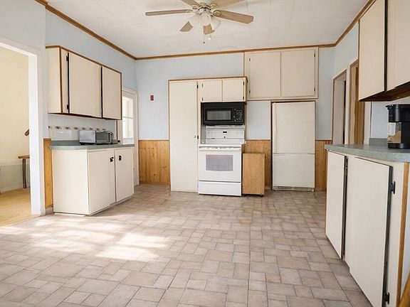 3rd image of 5 Crosby St