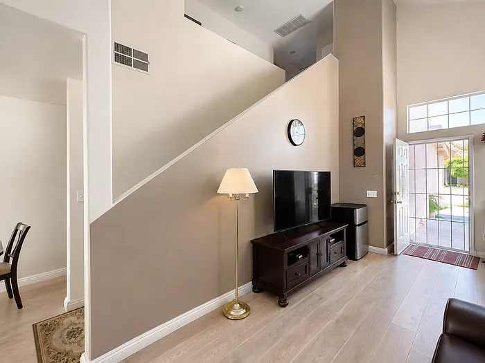 746 Geoffrey Ct #1 — Photo 19