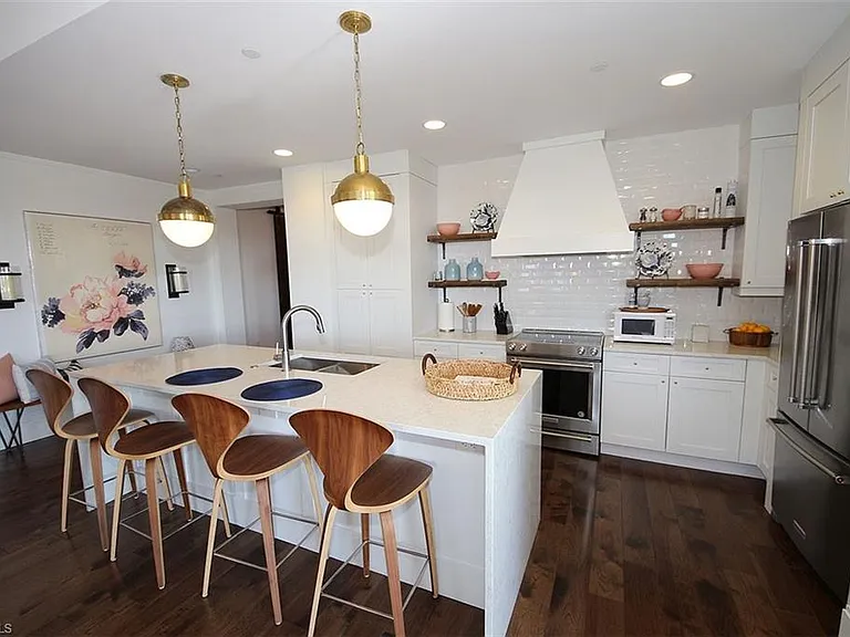 1035 3rd Ave S #411 — Photo 8