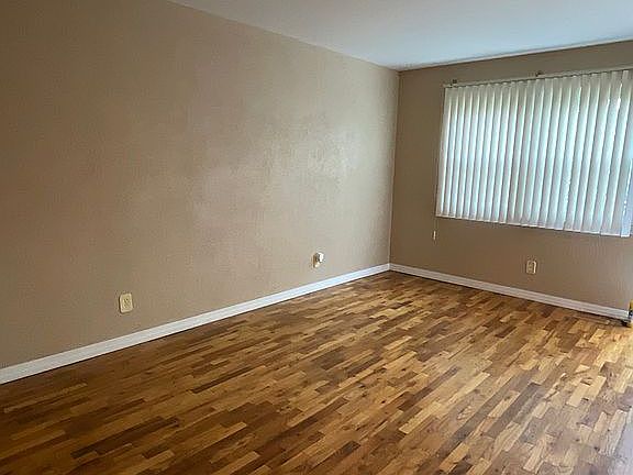 5th image of 45591 Kensington St #274