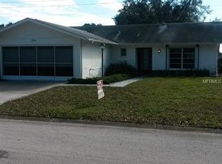 8104 Los Alamos Dr, Port Richey, FL 34668