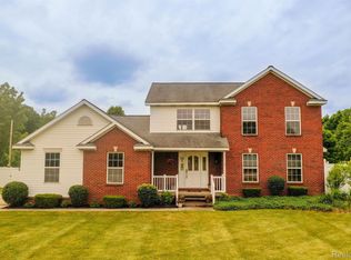 1007 N Gale Rd, Davison, MI 48423