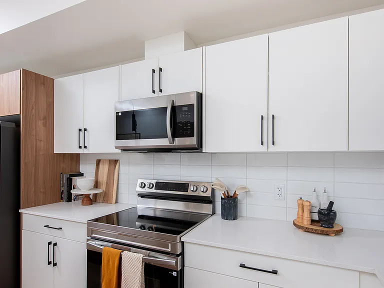 3155 Granville Dr NW — Photo 11