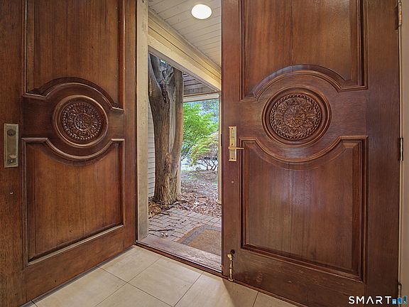 2nd image of 40 Ferncliff Drive