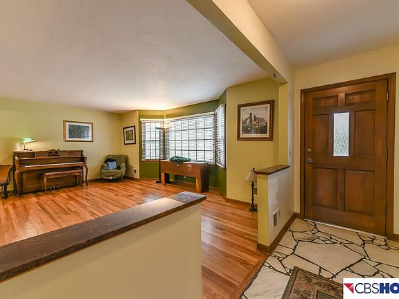 4th image of 3628 S 116th St