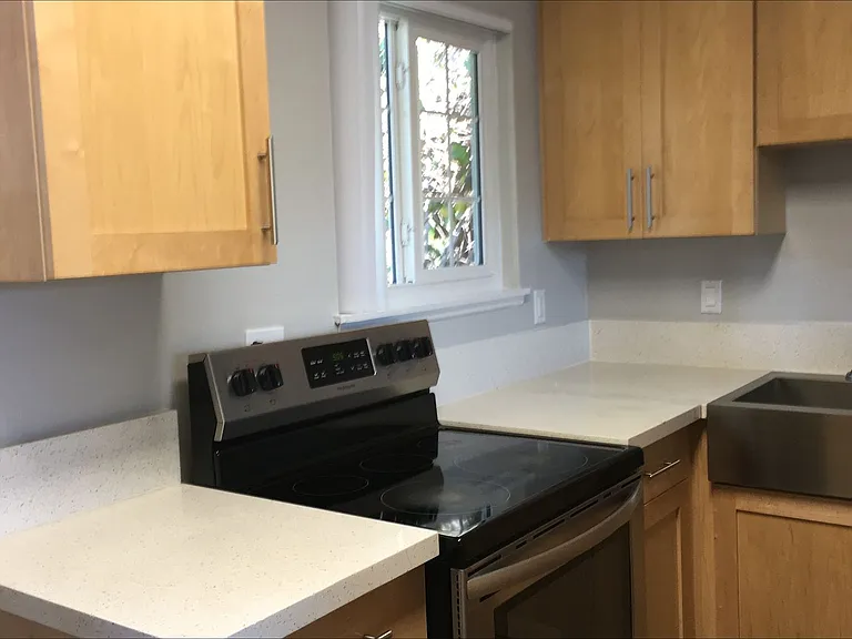 Villa Del Sol Apartments — Photo 40