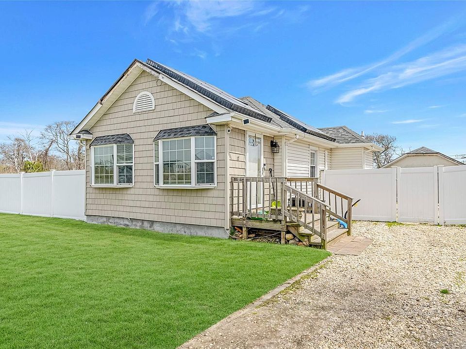 1st image of 17 Magnolia Drive