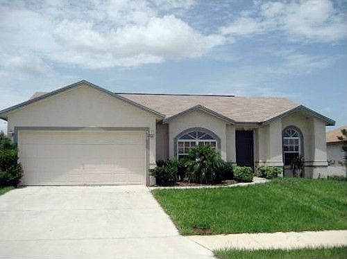 1st image of 330 Arlington Cir