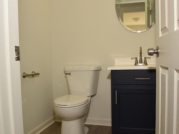 5th image of 129 Barry Knoll Dr