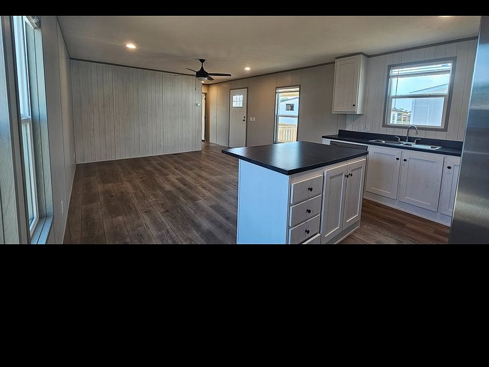 2nd image of 4120 County Road 444