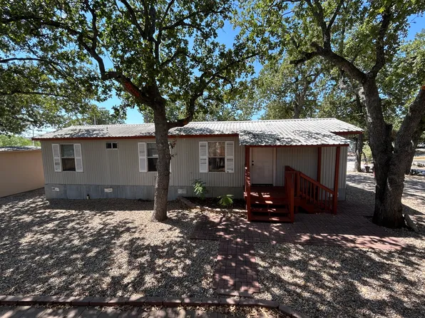 703 Driftwood Ln, Cottonwood Shores, TX 78657