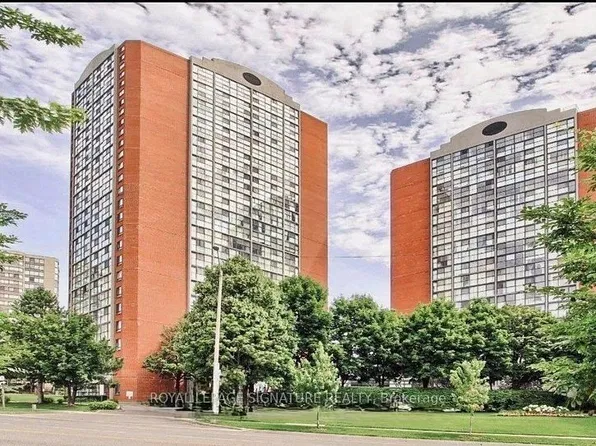 4185 Shipp Dr #212, Mississauga, ON L4Z 2Y8