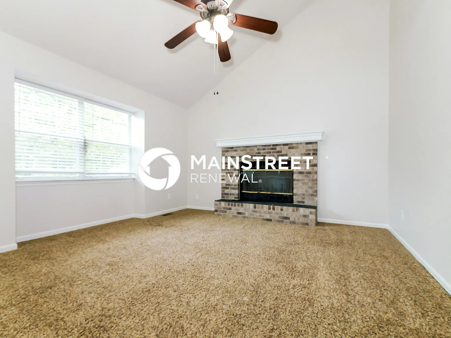 2145 NE Concord St — Photo 2