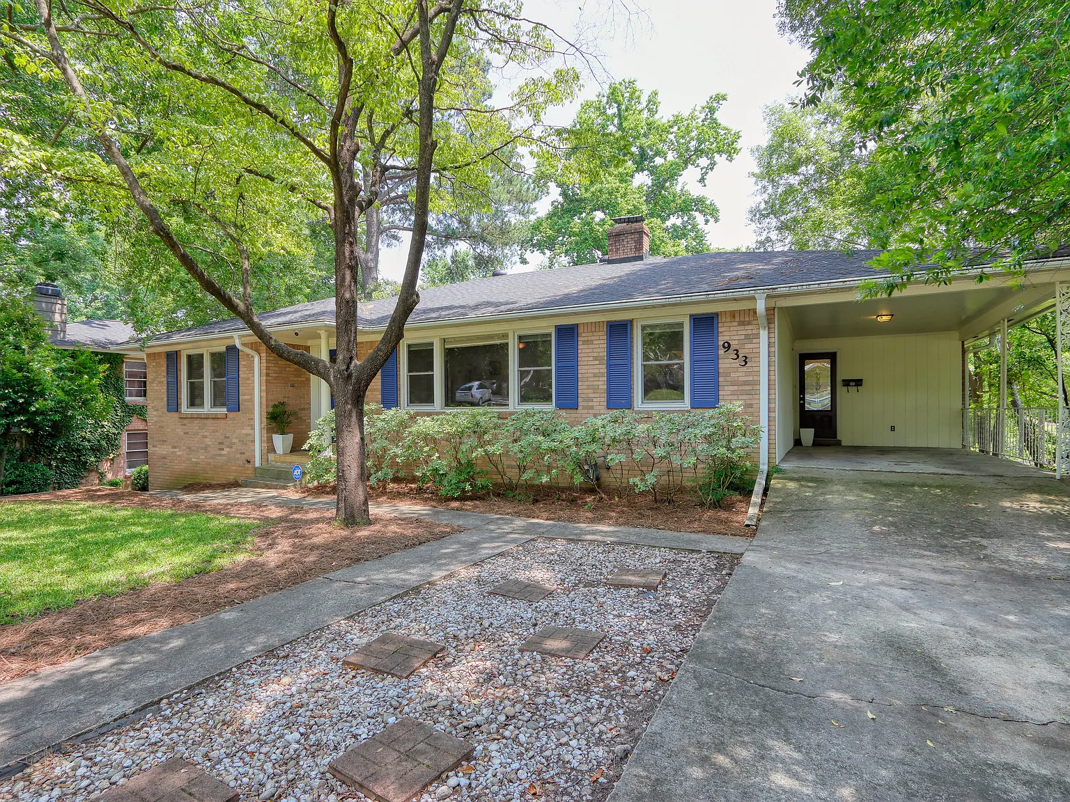 933 Gabriel Rd — Photo 3