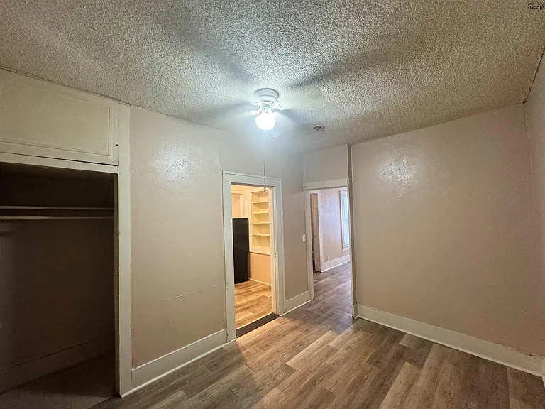 1205 Austin St — Photo 4