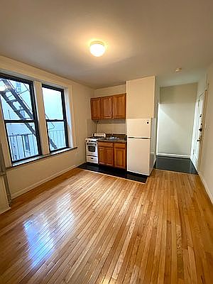 1st image of 29-15 36th Ave #2CB