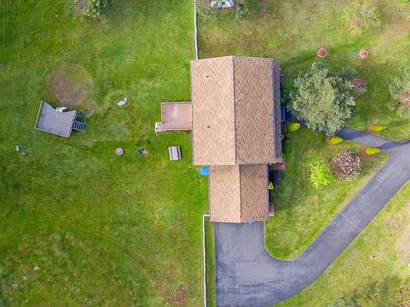 3rd image of 140 McNamara Ln