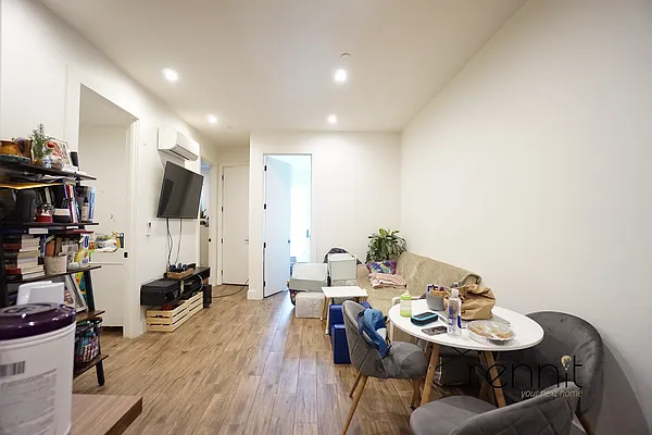 Rented by Rennit Inc. | media 22