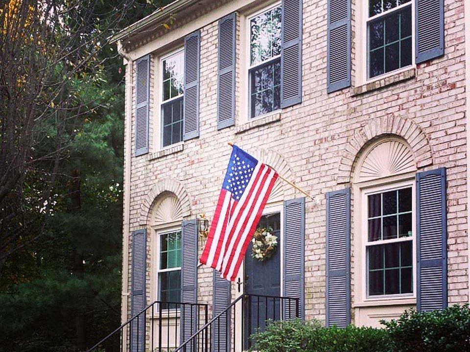 Exterior (Front)