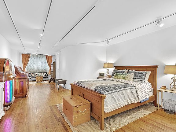 5th image of 141 E 29th St Floor 1