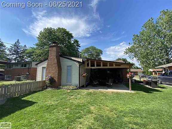 3rd image of 20744 Coventry Dr