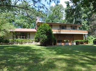 6355 Woodlea Dr, Kalamazoo, MI 49048