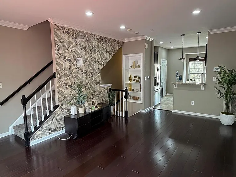 8307 Green Grass Rd — Photo 5