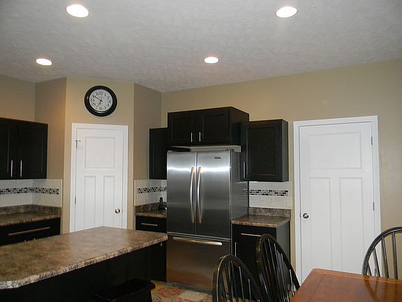 4th image of 1350 Maly Blvd