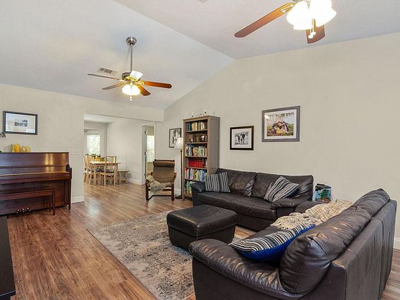 5th image of 511 Oak Ave