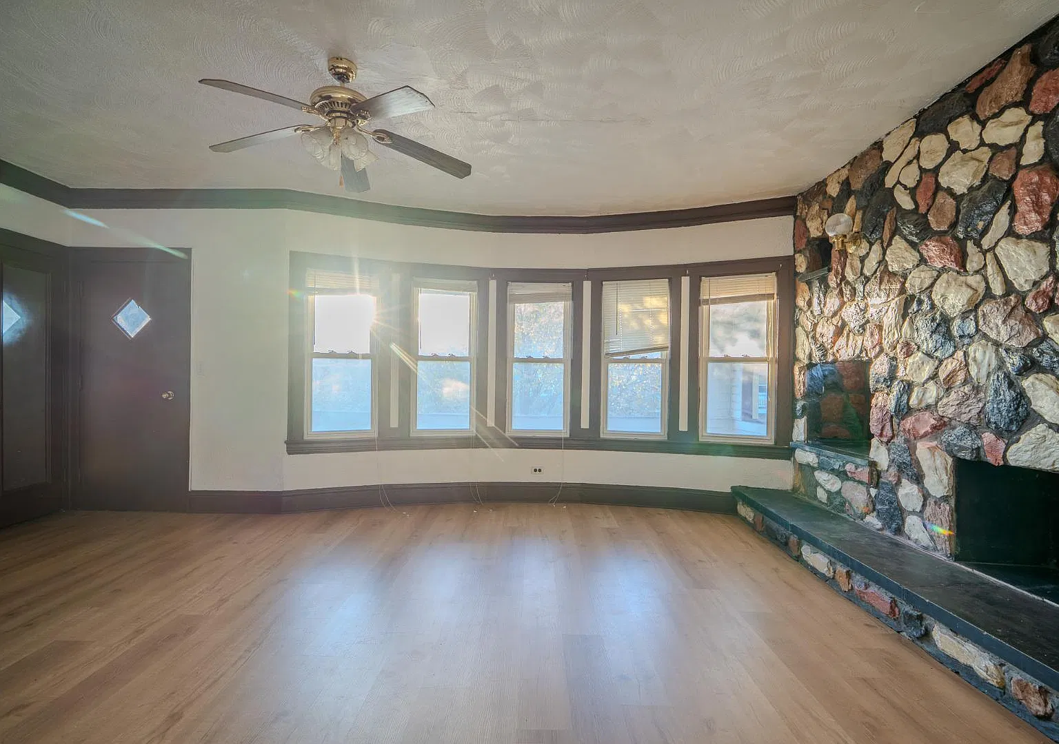 3367 E 145th St. - 3367 E 145th St.- Unit 2 — Photo 3