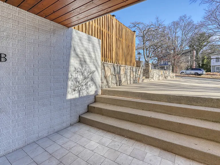 5811 Johnson Ave — Photo 45