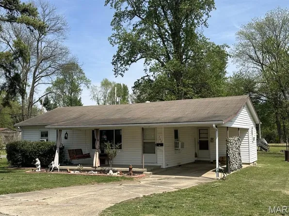 708 N Hickory St, Dexter, MO 63841