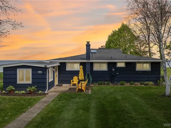 739 Lake Rd, Youngstown, NY 14174