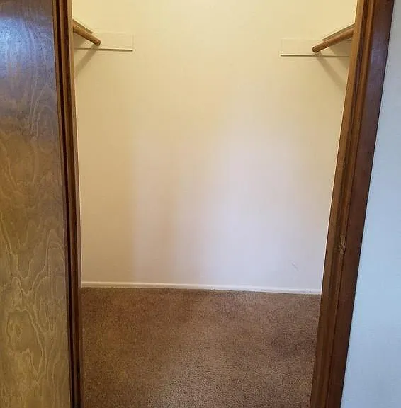 Rochelle Apartments — Photo 12