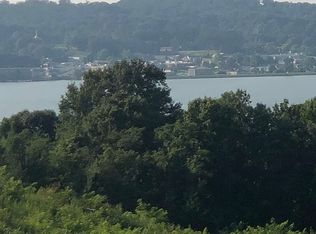 3028 Woodvue Rd S, Guntersville, AL 35976