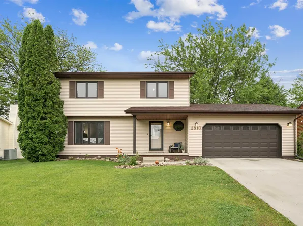 2810 Ryan Dr, Cedar Falls, IA 50613