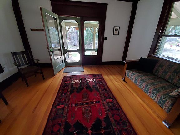 4th image of 338 Blue Spruce Dr