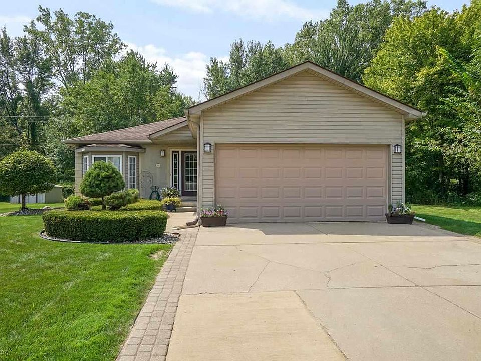 1st image of 59555 Whitewood Dr