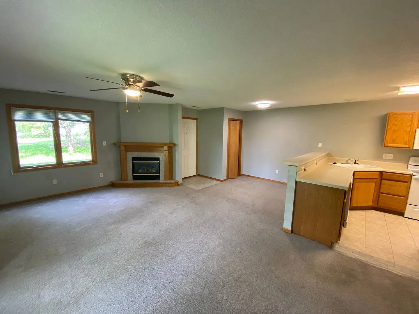 Ashworth Dr. Apartments — Photo 3