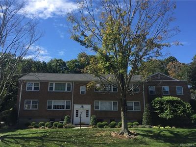 122 Heritage Hill Rd, New Canaan, CT, 06840