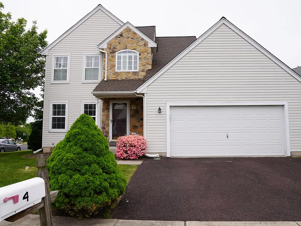 4 Gleneagles Rd