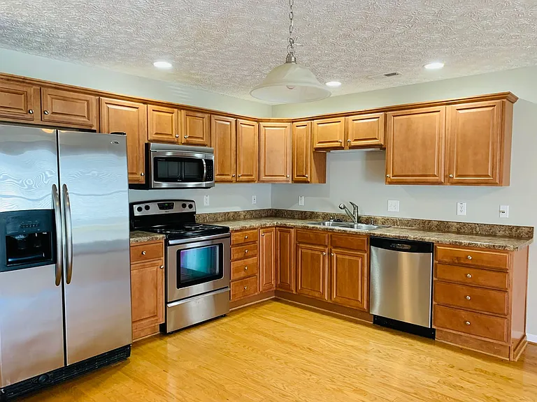 1465 Scott St — Photo 3