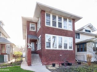 724 S Humphrey Ave, Oak Park, IL 60304