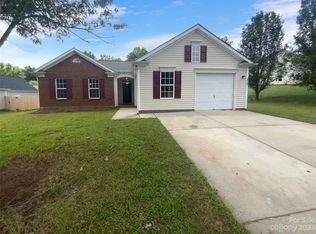 9245 Tiger Lily Ln, Charlotte, NC 28215