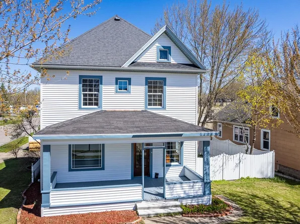 148 W Main St, Reedsburg, WI 53959