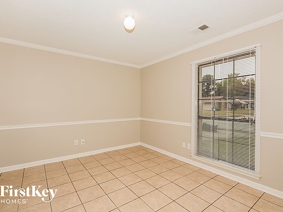 4th image of 7207 Oak Chase Ln