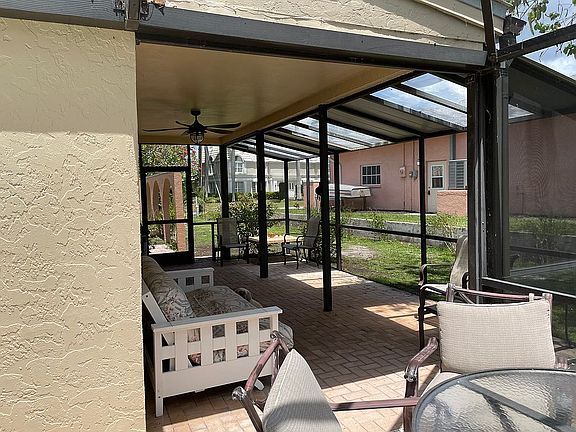 4th image of 26755 McLaughlin Blvd